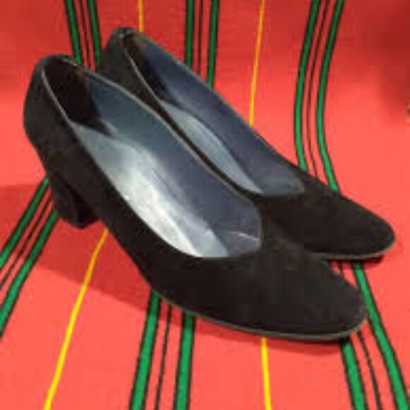 Vintage Shoes - 50s Margaret Jerrold pumps 6 vintage black suede chunky block heels womens shoes